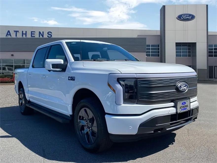 2025 Ford F-150 Lightning photo 1