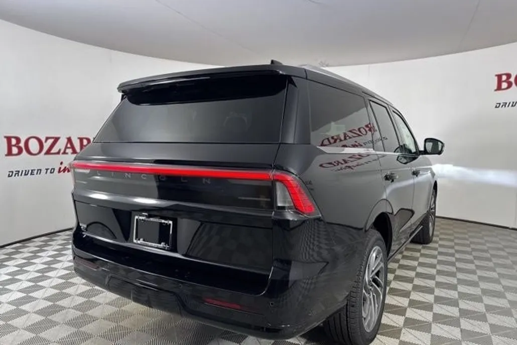 2025 Lincoln Navigator Reserve photo 1