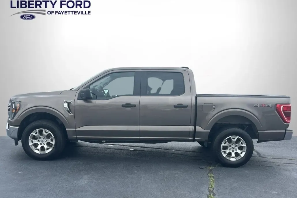 2023 Ford F-150 XLT photo 1