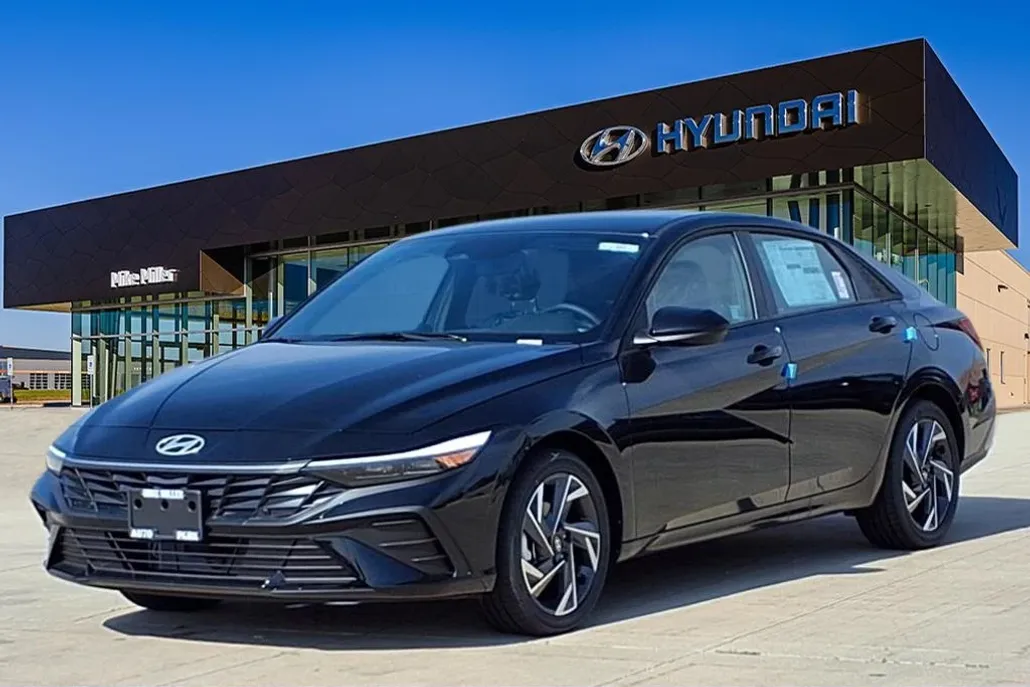 2025 Hyundai Elantra Hybrid SEL Sport photo 1