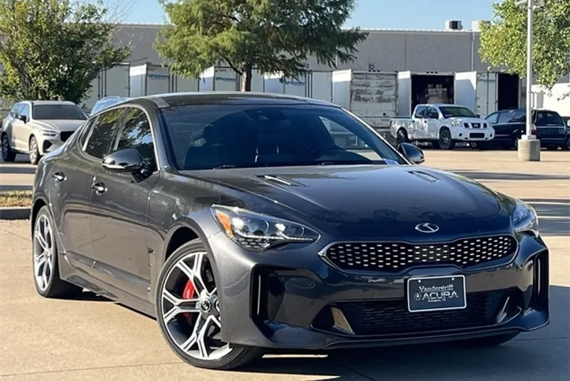2021 Kia Stinger GT1 photo 1
