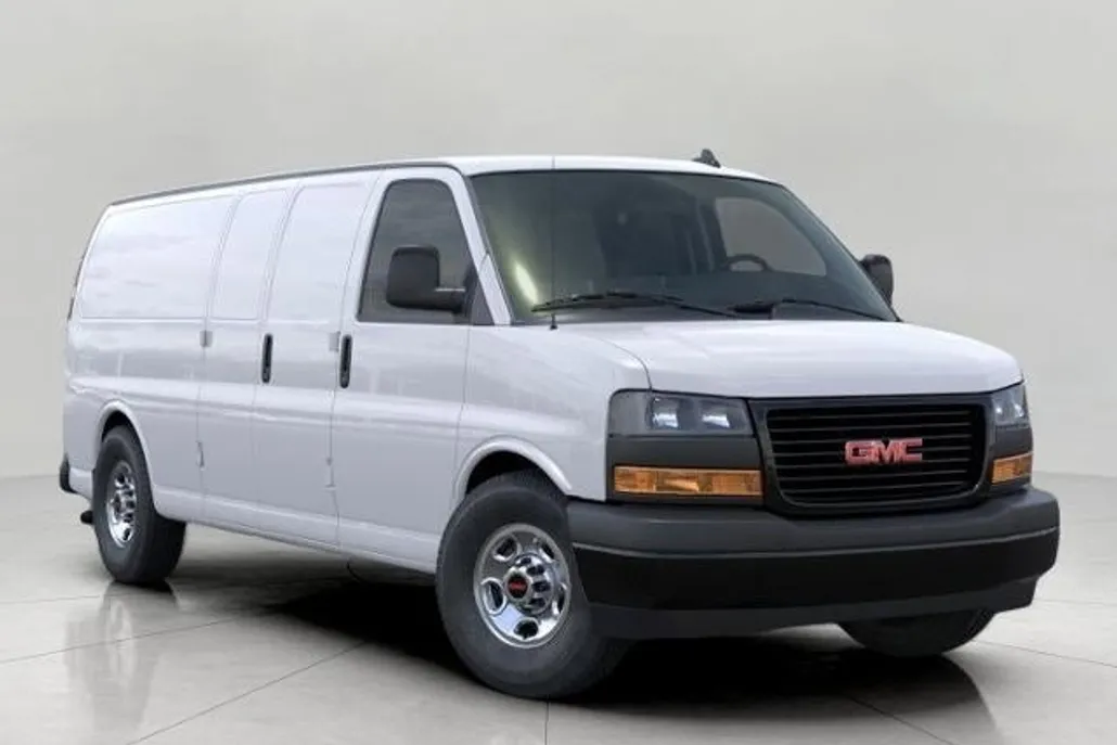 2025 Gmc Savana Cargo 3500 photo 1