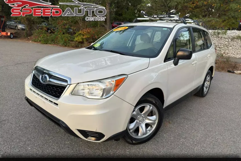 2015 Subaru Forester 2.5i photo 1