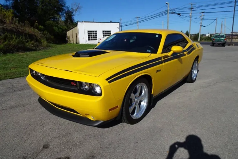 2012 Dodge Challenger R/T Classic photo 1