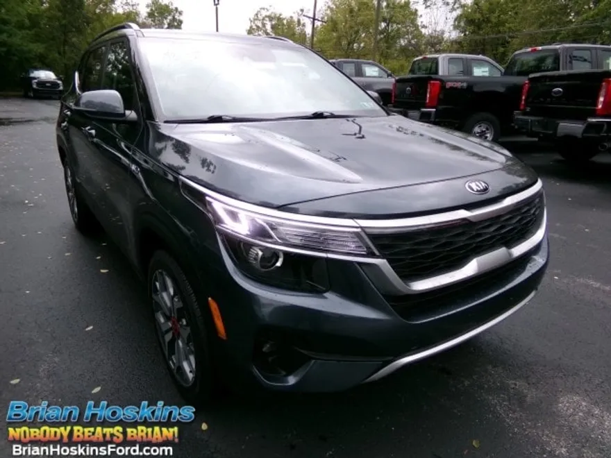 2021 Kia Seltos S photo 1
