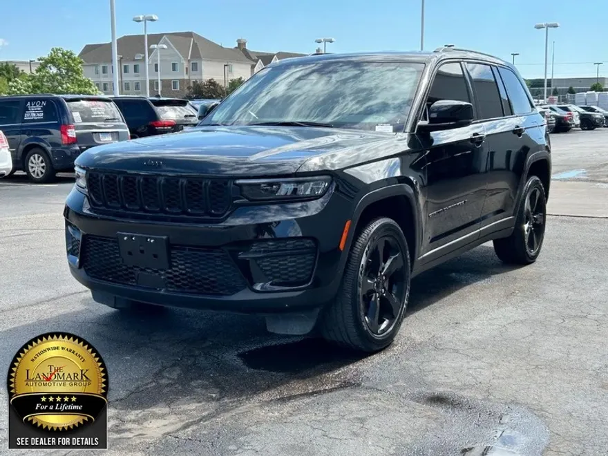 2023 Jeep Grand Cherokee Altitude photo 1