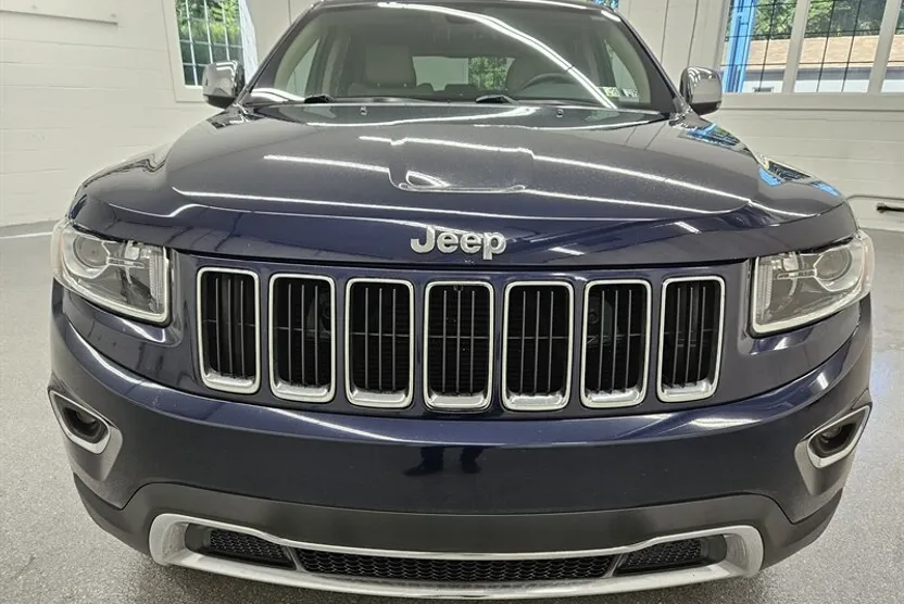 2016 Jeep Grand Cherokee Limited photo 1