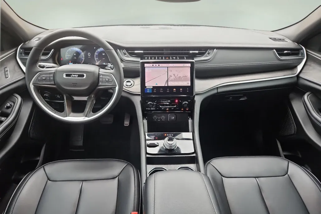 2024 Jeep Grand Cherokee Limited photo 1