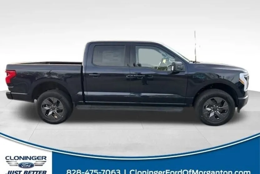 2025 Ford F-150 Lightning photo 1