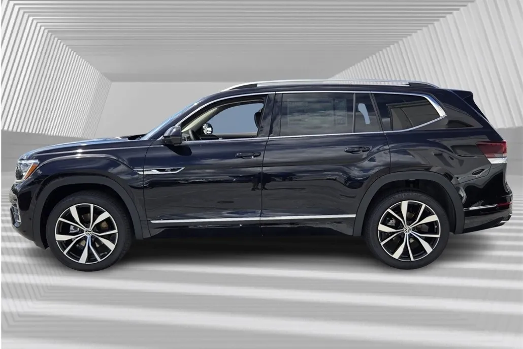 2026 Volkswagen Atlas SEL Premium R-Line photo 1