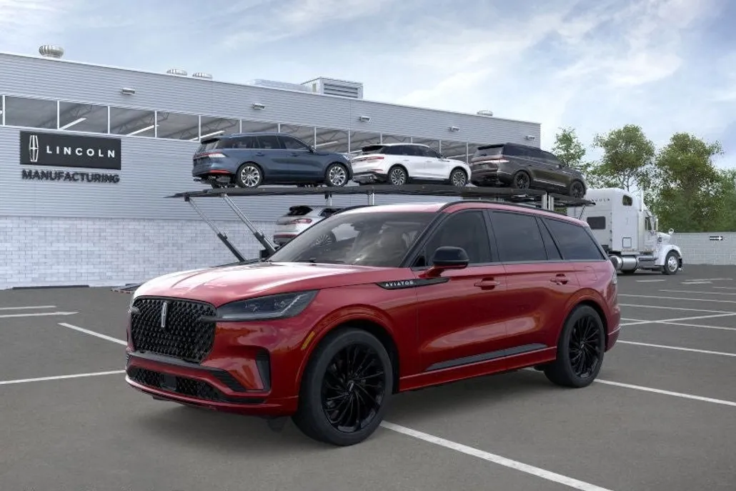2025 Lincoln Aviator Reserve photo 1