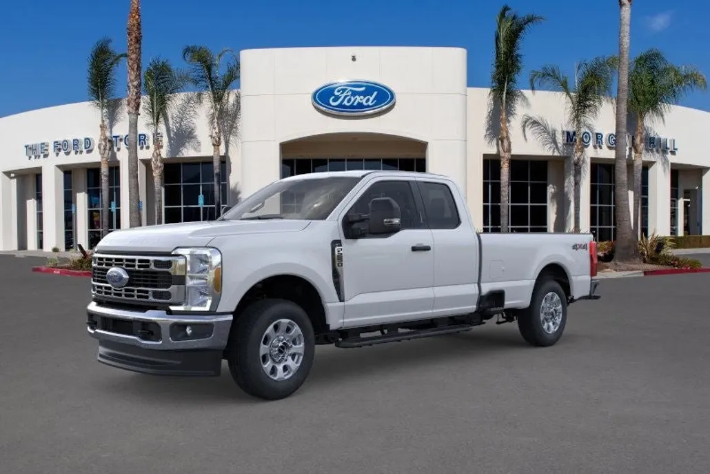 2025 Ford F-250 XLT photo 1