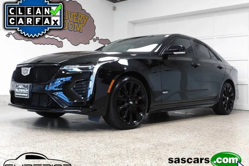 2023 Cadillac CT4 V photo 1