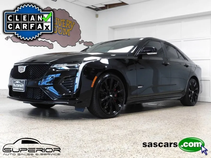 2023 Cadillac CT4 V photo 1