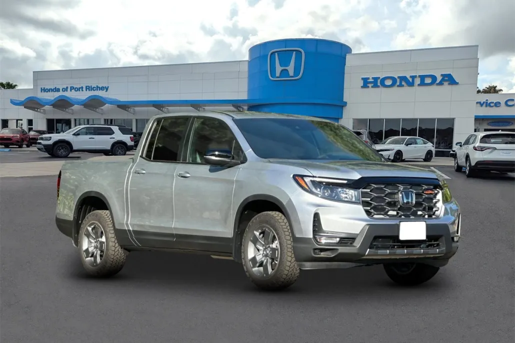 2025 Honda Ridgeline TrailSport photo 1