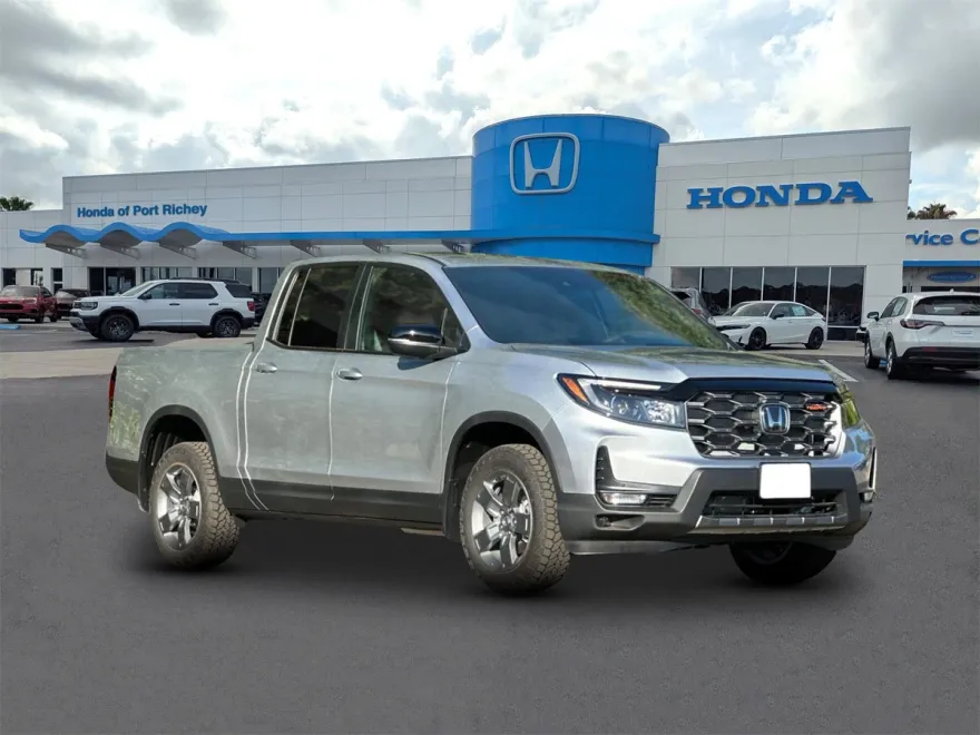 2025 Honda Ridgeline TrailSport photo 1