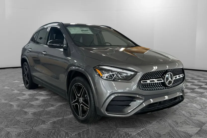 2025 Mercedes Benz GLA 250 4MATIC photo 1