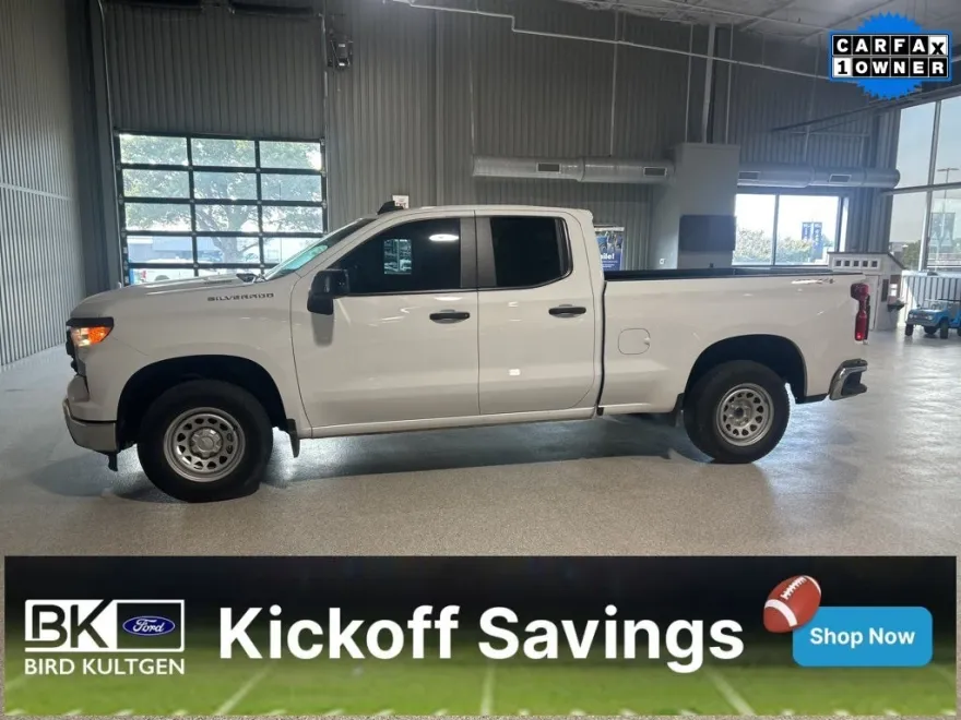 2025 Chevrolet Silverado 1500 photo 1