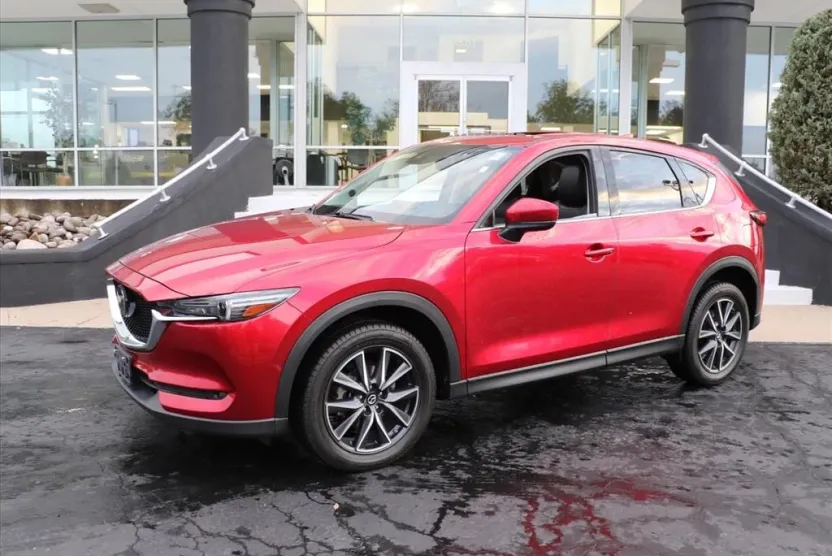 2017 Mazda CX-5 Grand Touring photo 1