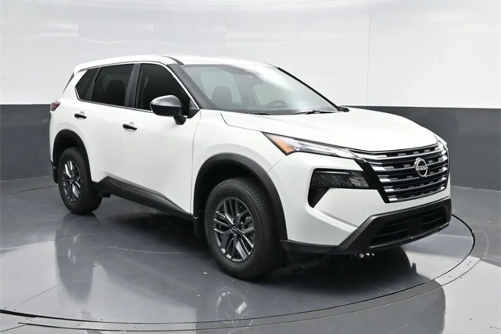 2026 Nissan Rogue S photo 1