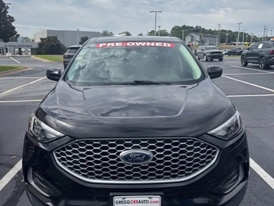 2024 Ford Edge SEL photo 1