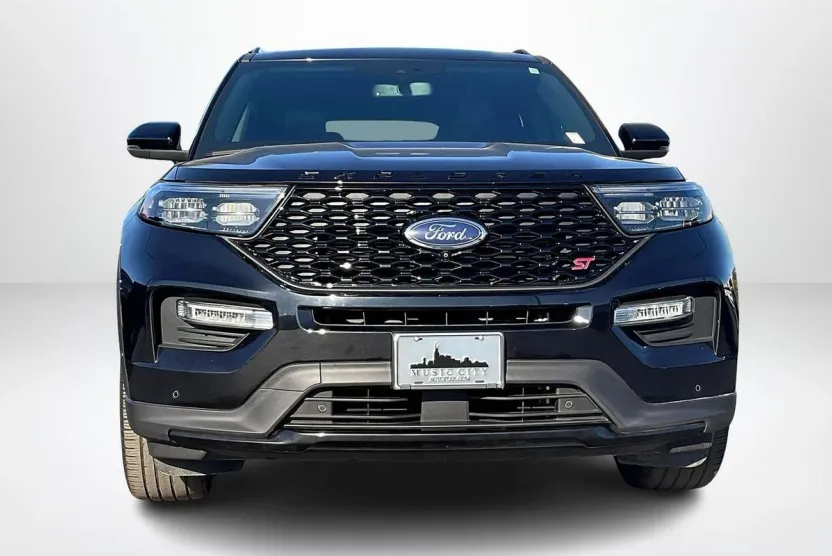 2020 Ford Explorer ST photo 1