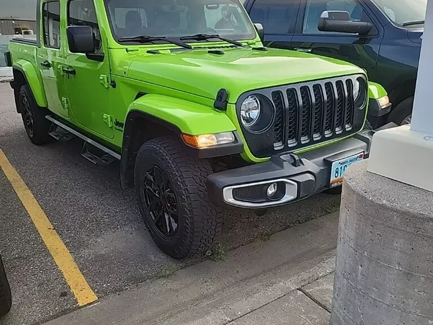 2021 Jeep Gladiator Sport photo 1