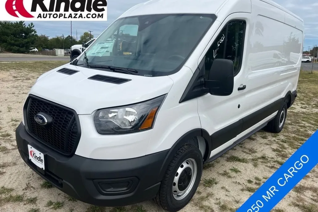 2025 Ford Transit Cargo Van photo 1