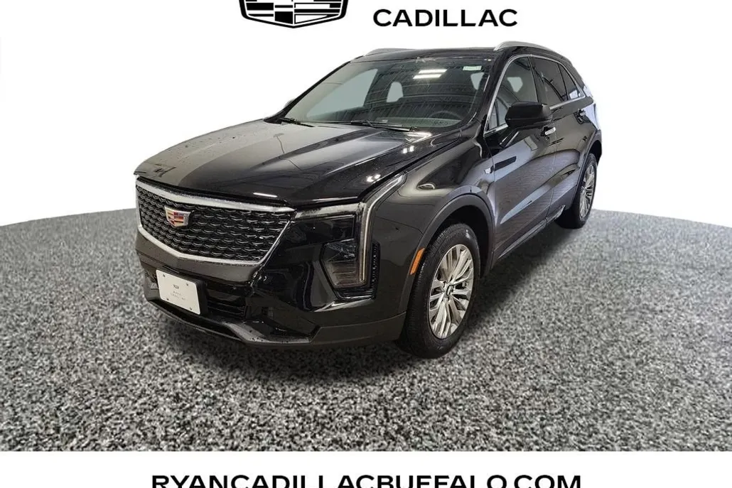 2025 Cadillac XT4 Premium Luxury photo 1