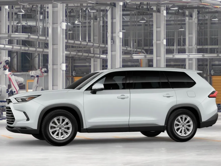 2026 Toyota Grand Highlander XLE photo 1