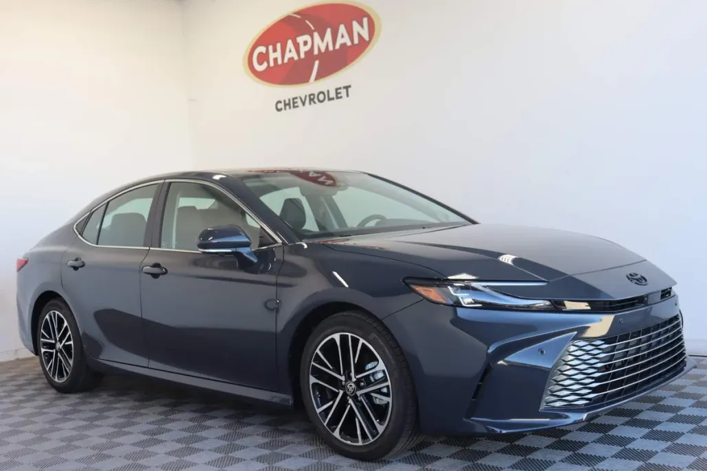 2025 Toyota Camry XLE photo 1