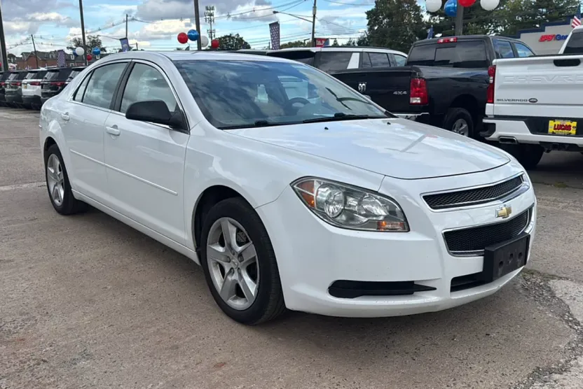 2012 Chevrolet Malibu LS photo 1