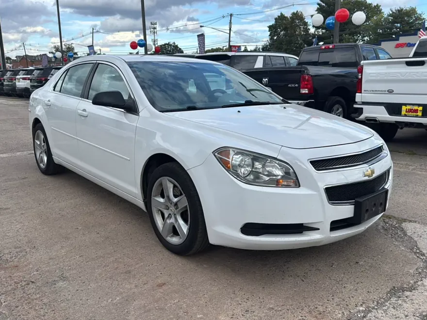 2012 Chevrolet Malibu LS photo 1