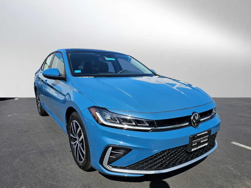 2025 Volkswagen Jetta SE photo 1