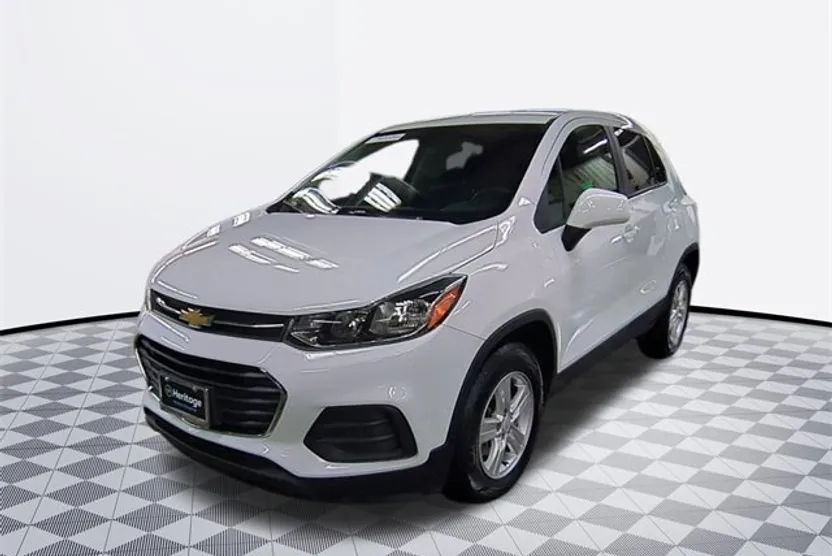 2020 Chevrolet Trax LS photo 1
