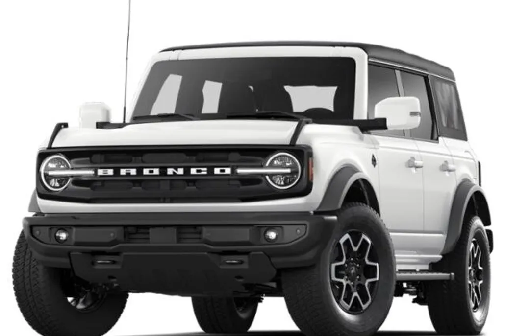 2025 Ford Bronco Outer Banks photo 1