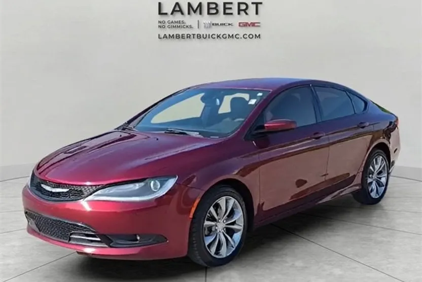 2016 Chrysler 200 S photo 1
