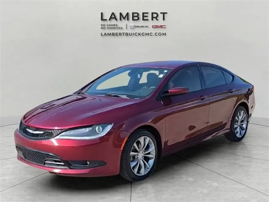 2016 Chrysler 200 S photo 1