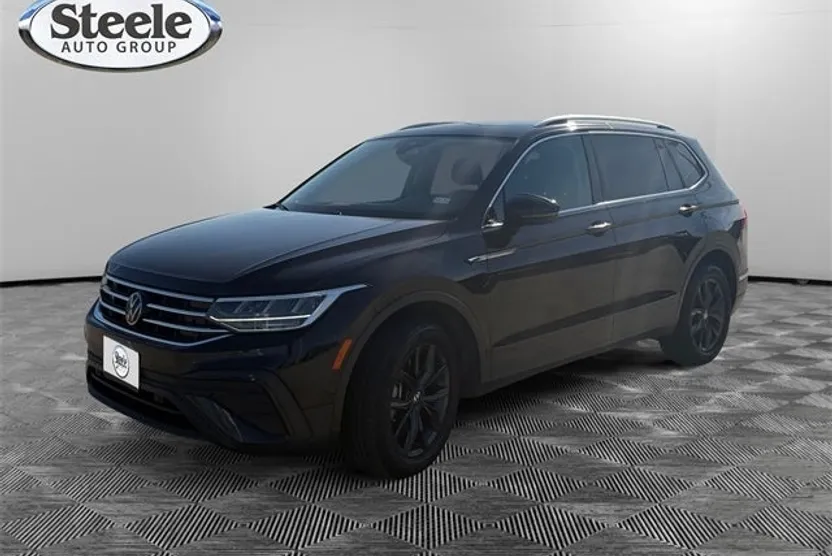 2022 Volkswagen Tiguan SE photo 1