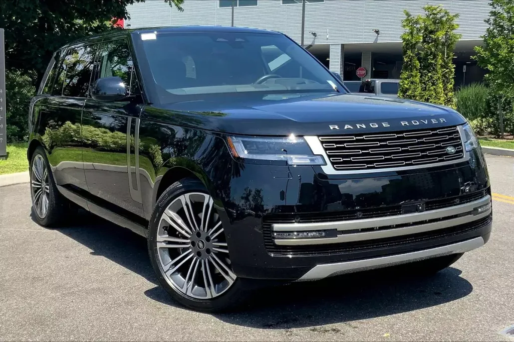 2025 Land Rover Range Rover SE photo 1