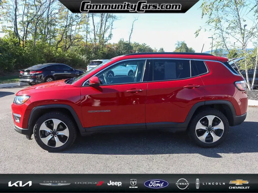 2018 Jeep Compass Latitude photo 1