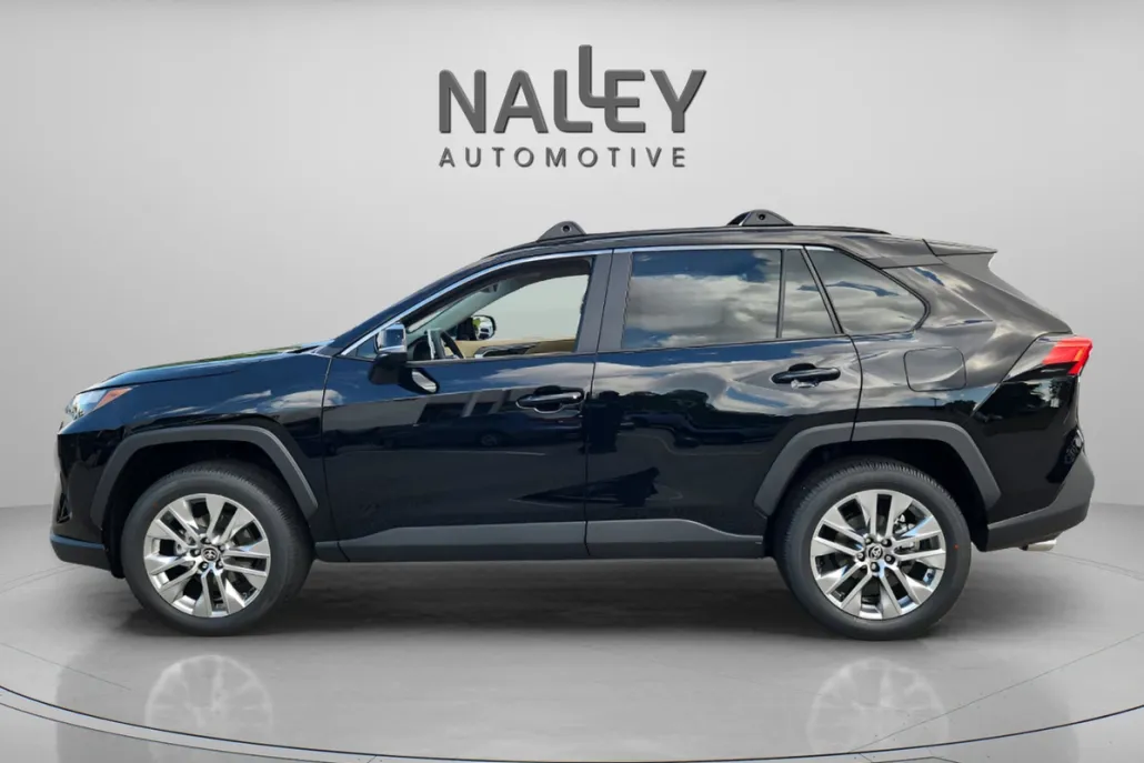2025 Toyota RAV4 XLE Premium photo 1