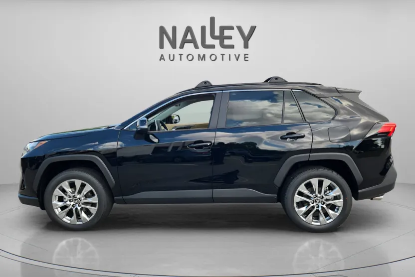 2025 Toyota RAV4 XLE Premium photo 1