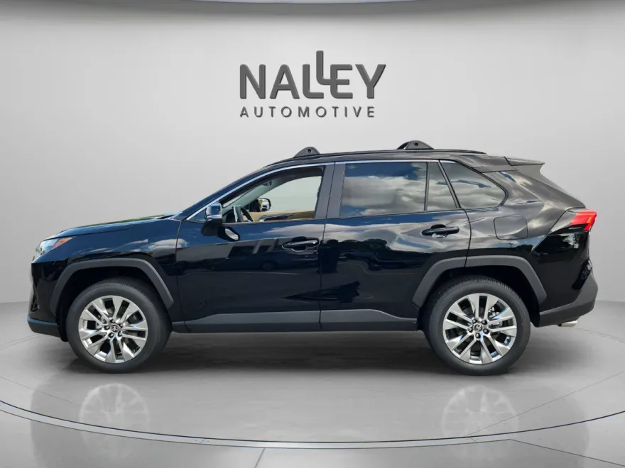 2025 Toyota RAV4 XLE Premium photo 1