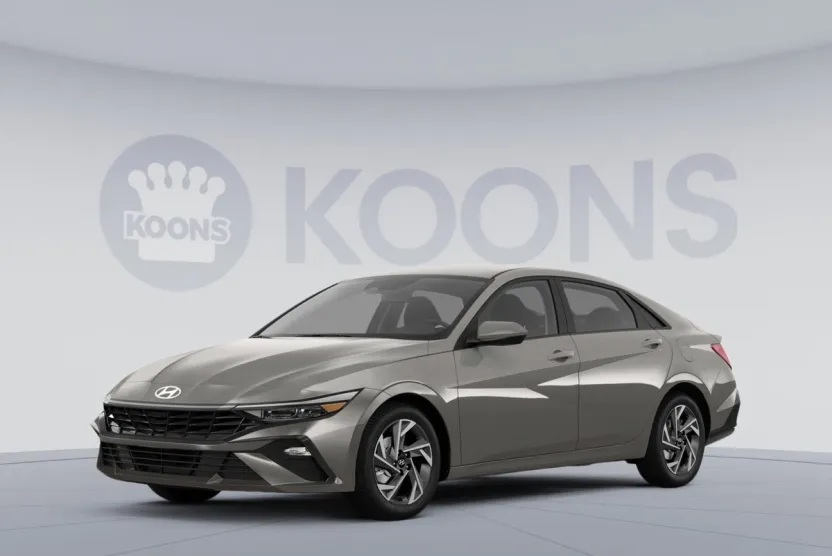 2025 Hyundai Elantra SEL Sport photo 1