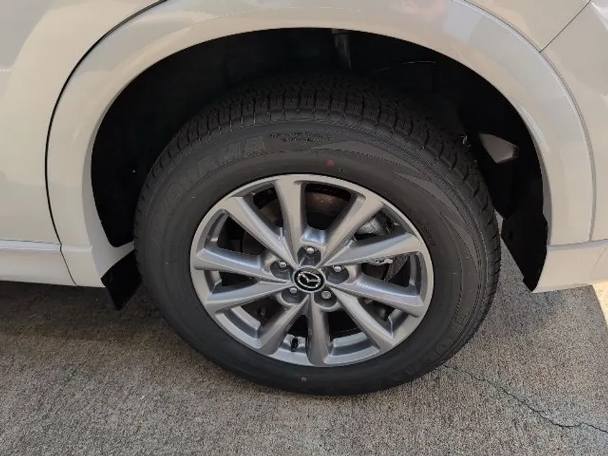 2025 Mazda CX-5 2.5 S Preferred photo 1