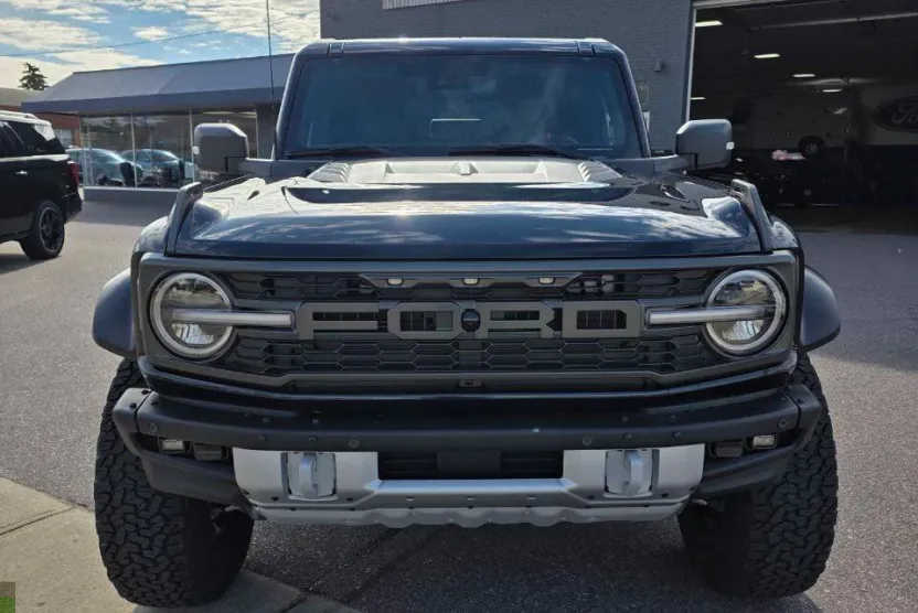2025 Ford Bronco Raptor photo 1