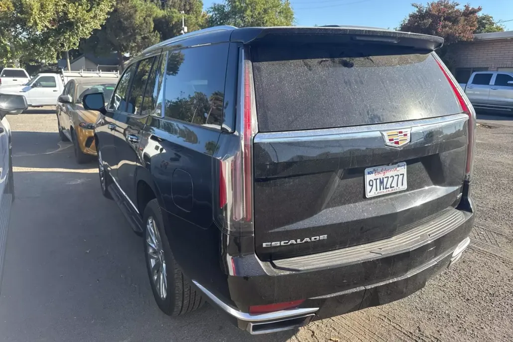 2023 Cadillac Escalade Premium Luxury photo 1