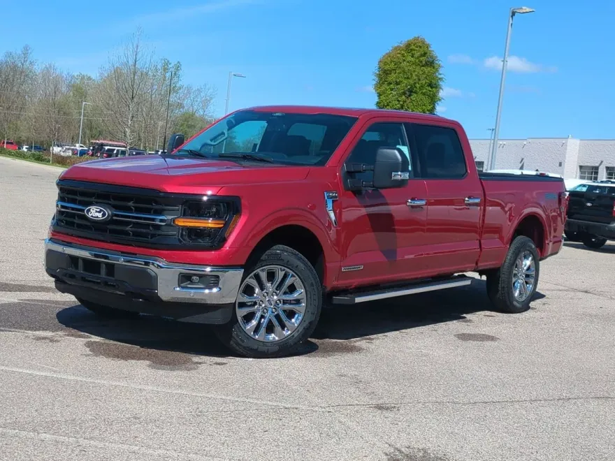 2025 Ford F-150 XLT photo 1