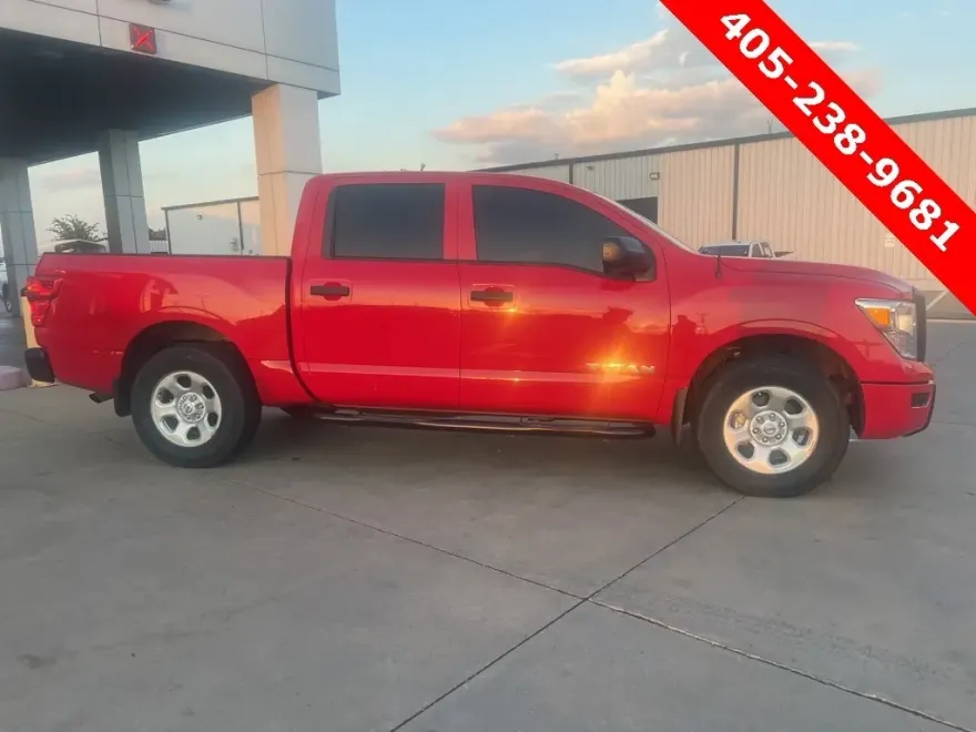 2021 Nissan Titan S photo 1